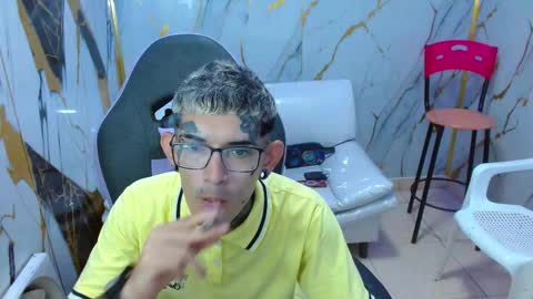 boy_tatto77 online show from March 2026 12:42:01 PM