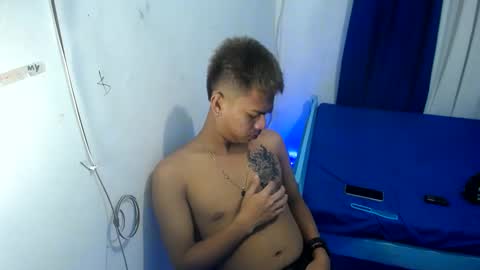 boyax16 online show from January 2025 09:53:02 AM