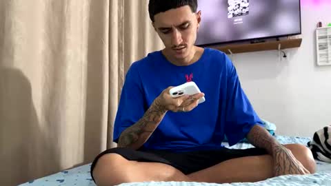 Couple Cuckold online show from January 2026 01:41:01 AM