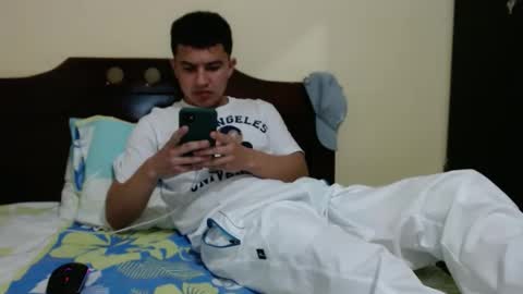 Snapshot of boyfit2023 chatting on December 2024 01:51:02 AM boyfit2023 online show from December 2024 01:51:02 AM