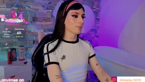 Snapshot of boyfox_tay chatting on November 2025 03:41:01 AM boyfox_tay online show from November 2025 03:41:01 AM