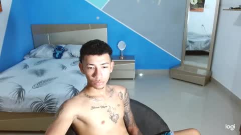 boyhot_sw online show from January 2025 05:51:01 AM