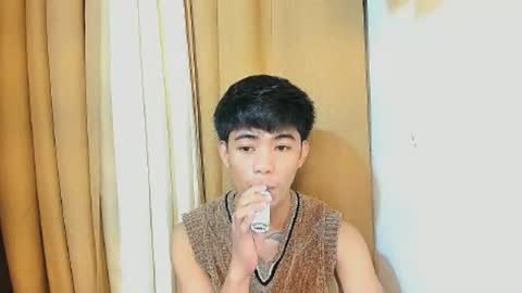 Snapshot of boynextdoor4ux chatting on June 2026 07:48:01 PM HI IM JAMES DONT FORGET GIVE ME THUMBS UP AND JOIN TO MY FANCLUB online show from June 2026 07:48:01 PM