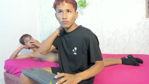 ALEX - TAYLER  -MIKE online show from April 2026 01:17:02 AM