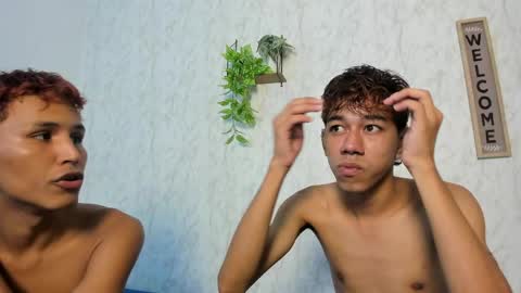 ALEX - TAYLER  -MIKE online show from April 2026 01:11:02 AM