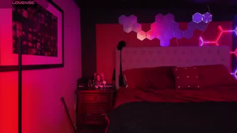 boytoyfrindles online show from July 2026 06:05:01 AM