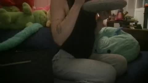 boywithbug online show from February 2025 12:19:01 AM