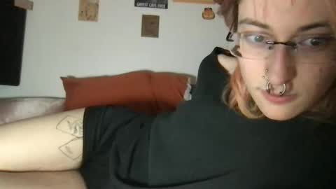 boywithbug online show from March 2025 02:06:02 AM