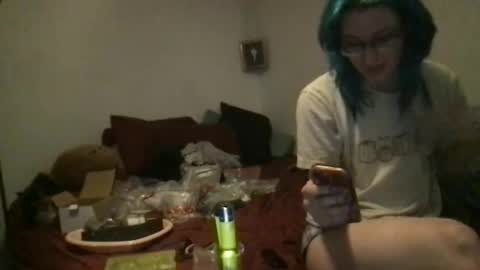 boywithbug online show from November 2025 01:19:01 AM