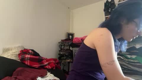 boywithbug online show from February 2026 03:56:02 PM