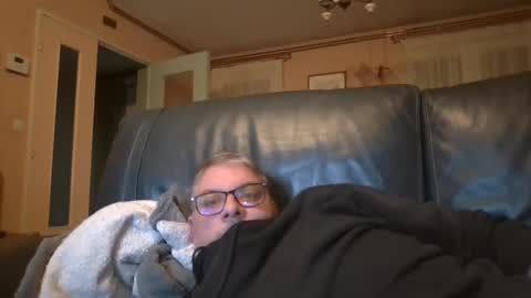 bozo81 online show from September 2025 05:25:01 PM