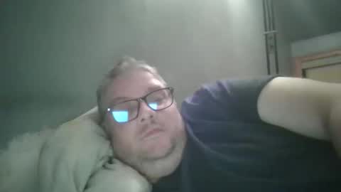 bozo81 online show from October 2025 11:02:01 PM