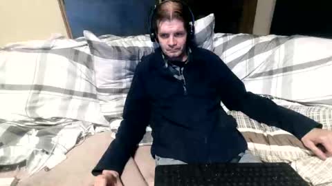 Snapshot of bponie1 chatting on November 2025 02:25:01 AM bponie1 online show from November 2025 02:25:01 AM