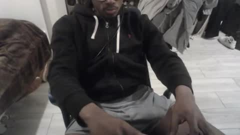 bquen400 online show from October 2025 06:30:02 PM