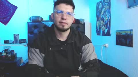 brad hot boy online show from November 2025 03:57:02 PM