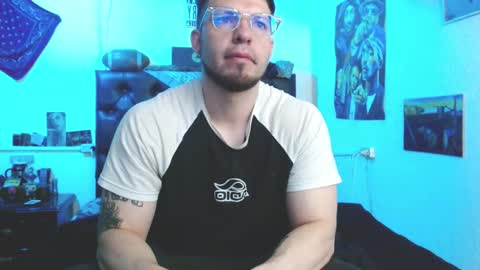 brad hot boy online show from December 2025 03:20:01 PM