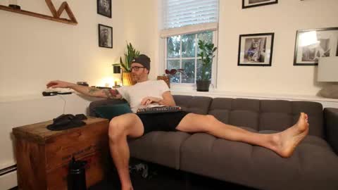 BradBronton online show from January 2026 01:15:01 PM