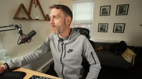 BradBronton online show from May 2026 08:24:02 PM