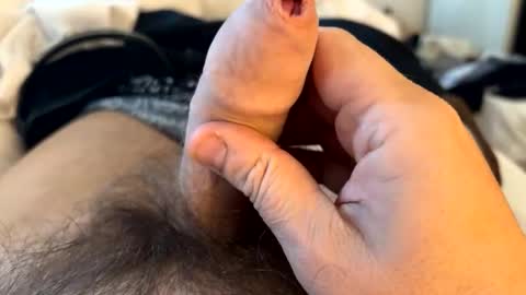 braduncutcock09 online show from October 2025 01:00:02 PM