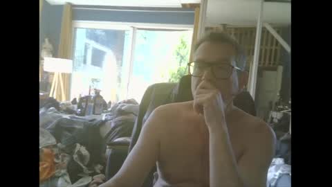 Snapshot of bradysboy chatting on April 2026 09:14:01 AM bradysboy online show from April 2026 09:14:01 AM