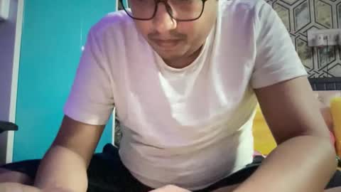 Klaus online show from December 2025 05:43:02 PM