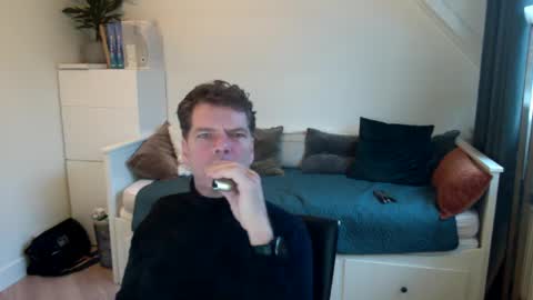 Snapshot of bram1944972145 chatting on December 2024 10:41:01 AM Bram online show from December 2024 10:41:01 AM