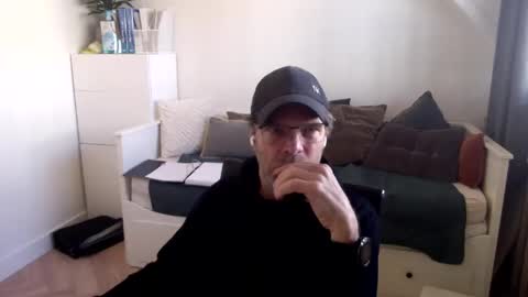 Snapshot of bram1944972145 chatting on February 2025 11:32:02 AM Bram online show from February 2025 11:32:02 AM