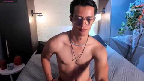 brandon_starkk online show from November 2025 08:08:01 PM