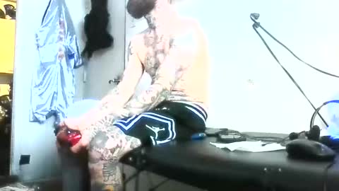 brandonchampagne7 online show from November 2025 10:14:02 AM