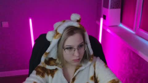 Snapshot of brandy__stars chatting on January 2025 03:00:01 AM Belle online show from January 2025 03:00:01 AM