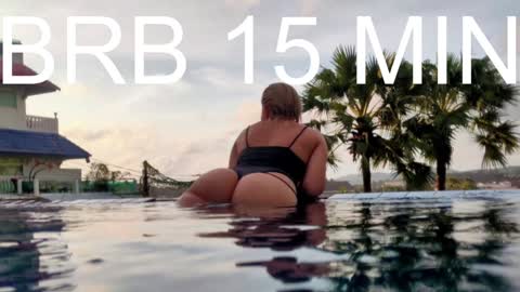 Snapshot of brandy__stars chatting on January 2025 06:03:02 AM Belle online show from January 2025 06:03:02 AM