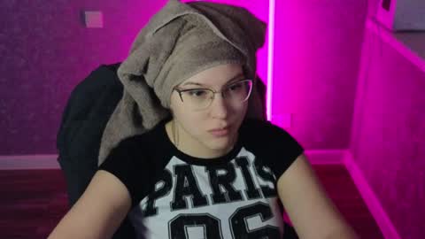 Snapshot of brandy__stars chatting on February 2025 02:58:02 AM Belle online show from February 2025 02:58:02 AM