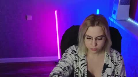 Snapshot of brandy__stars chatting on February 2025 02:56:02 AM Belle online show from February 2025 02:56:02 AM