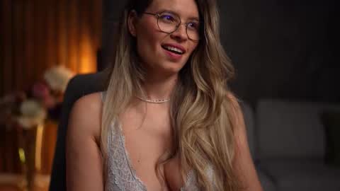 Alex online show from November 2025 05:23:02 AM