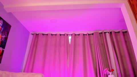   online show from November 2025 09:17:01 PM