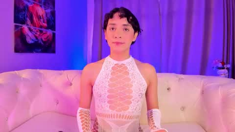   online show from December 2025 08:48:01 PM