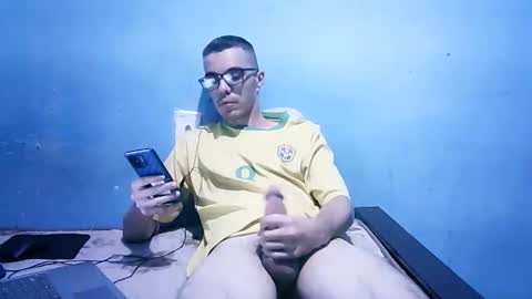 Snapshot of brasil43 chatting on March 2026 12:47:01 AM PutoBR online show from March 2026 12:47:01 AM