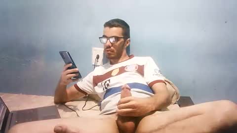 Snapshot of brasil43 chatting on April 2026 02:05:01 AM PutoBR online show from April 2026 02:05:01 AM