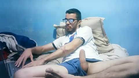 Snapshot of brasil43 chatting on April 2026 02:51:01 AM PutoBR online show from April 2026 02:51:01 AM