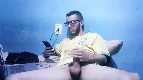 Snapshot of brasil43 chatting on May 2026 01:54:02 AM PutoBR online show from May 2026 01:54:02 AM