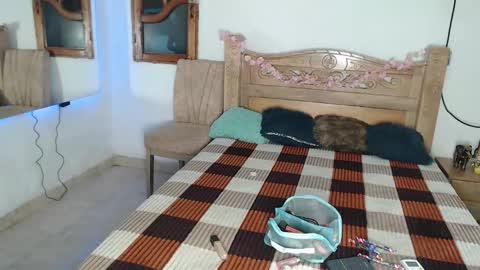 Snapshot of bratz_glloe chatting on January 2026 02:28:01 AM bratz_glloe online show from January 2026 02:28:01 AM