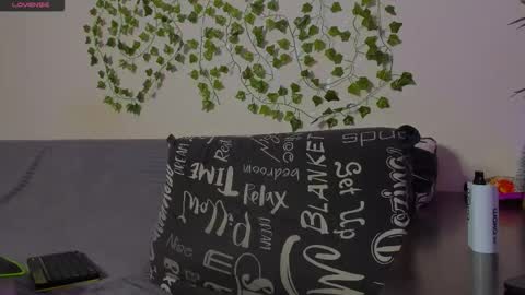 Johny Bravo online show from December 2025 09:27:02 AM