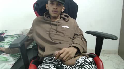 Snapshot of brayan_chevignon chatting on December 2025 08:19:01 AM brayan_chevignon online show from December 2025 08:19:01 AM