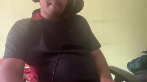 Snapshot of brazzerslover chatting on February 2025 09:17:02 AM dont tell me u like to see me if you cant follow me online show from February 2025 09:17:02 AM