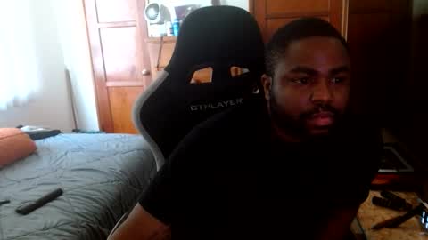 Breadw1nnah online show from June 2026 06:42:01 PM
