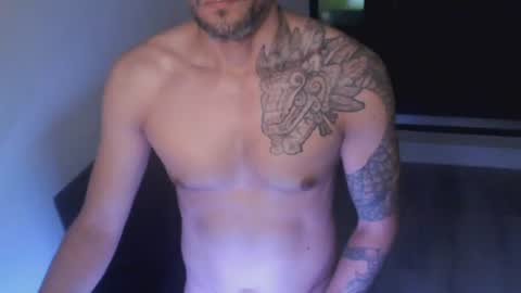 Snapshot of break_dusk chatting on June 2026 03:44:01 AM break_dusk online show from June 2026 03:44:01 AM