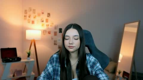 Rachel online show from April 2026 07:17:02 PM