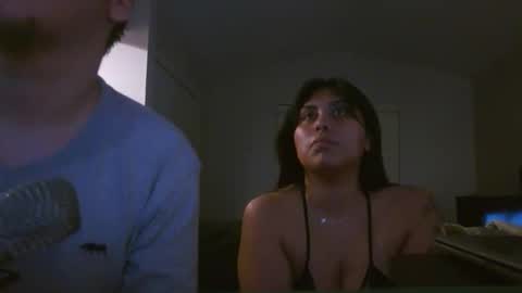 Snapshot of brednbroken chatting on May 2026 06:11:01 AM Reina Papi online show from May 2026 06:11:01 AM