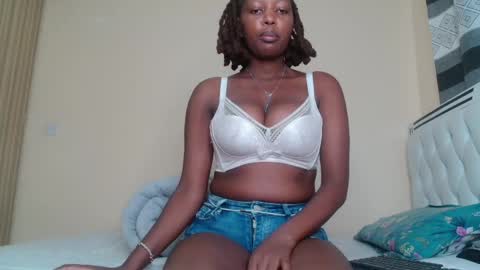 bree_beauty online show from April 2026 07:31:02 PM