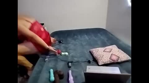 Snapshot of breeblowzcloudz chatting on March 2025 03:40:01 AM breeblowzcloudz online show from March 2025 03:40:01 AM